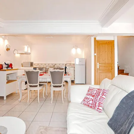 Holiday home Cozy In With Kitchen *